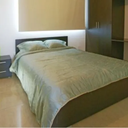 Doris Villa